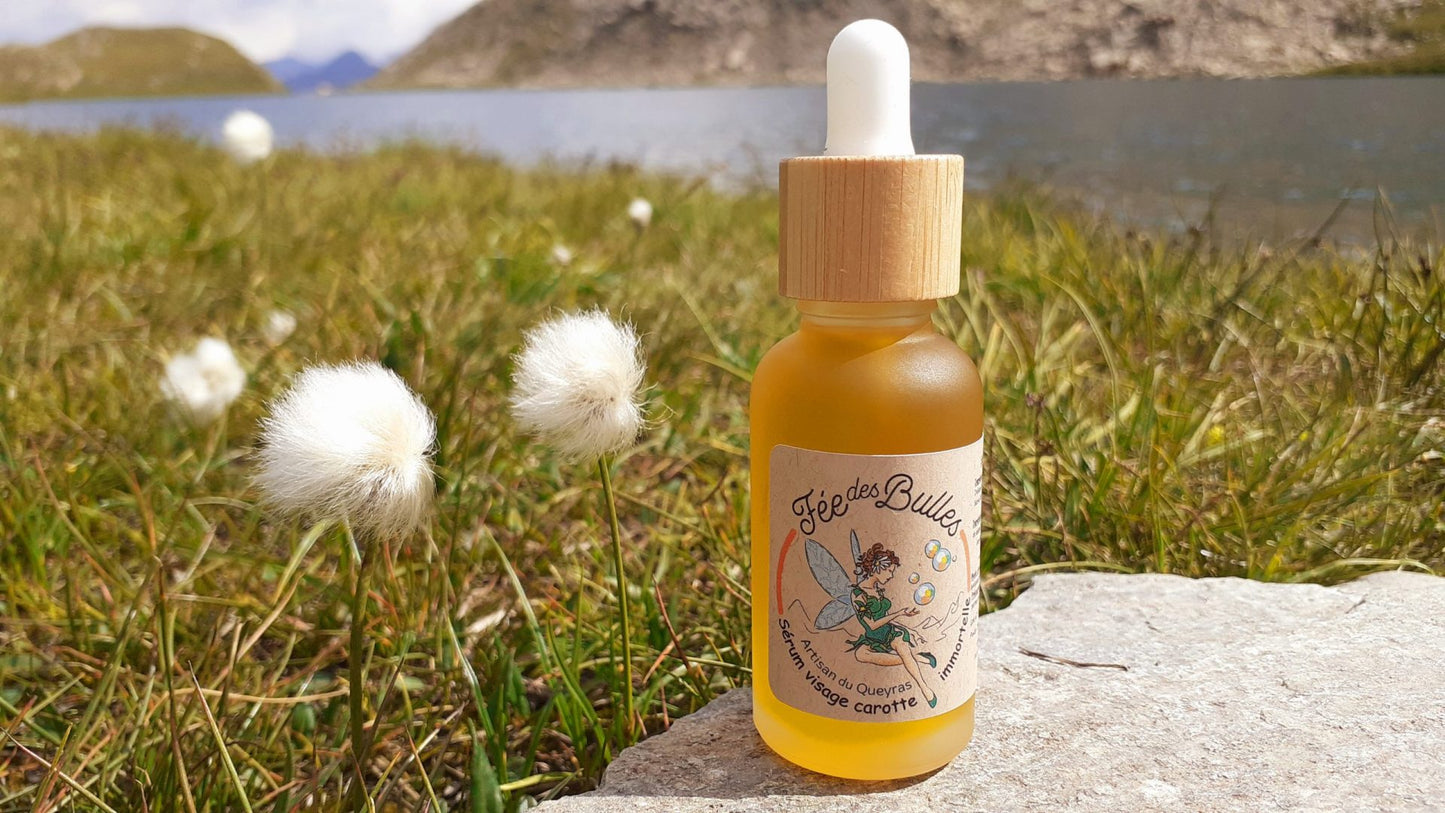 Texture du sérum visage Carotte Immortel bio naturel.